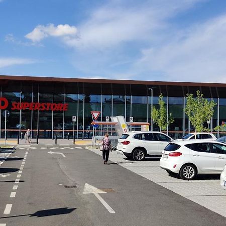 "Casa Sofia" Appartamento Raffalda Zona Clinica Piacenza Luaran gambar